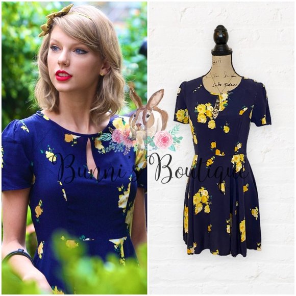 Taylor Swift's Kimchi Blue Ruby Keyhole Fit & Flare Dress - Picture 1 of 7